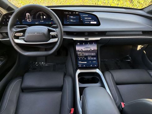 Used 2024 Lucid Air Touring image 11