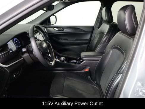 Used 2023 Jeep Grand Cherokee L Laredo AWD/4WD image 14