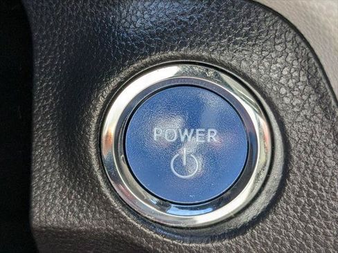 Certified 2021 Toyota RAV4 XLE Premium AWD/4WD image 24