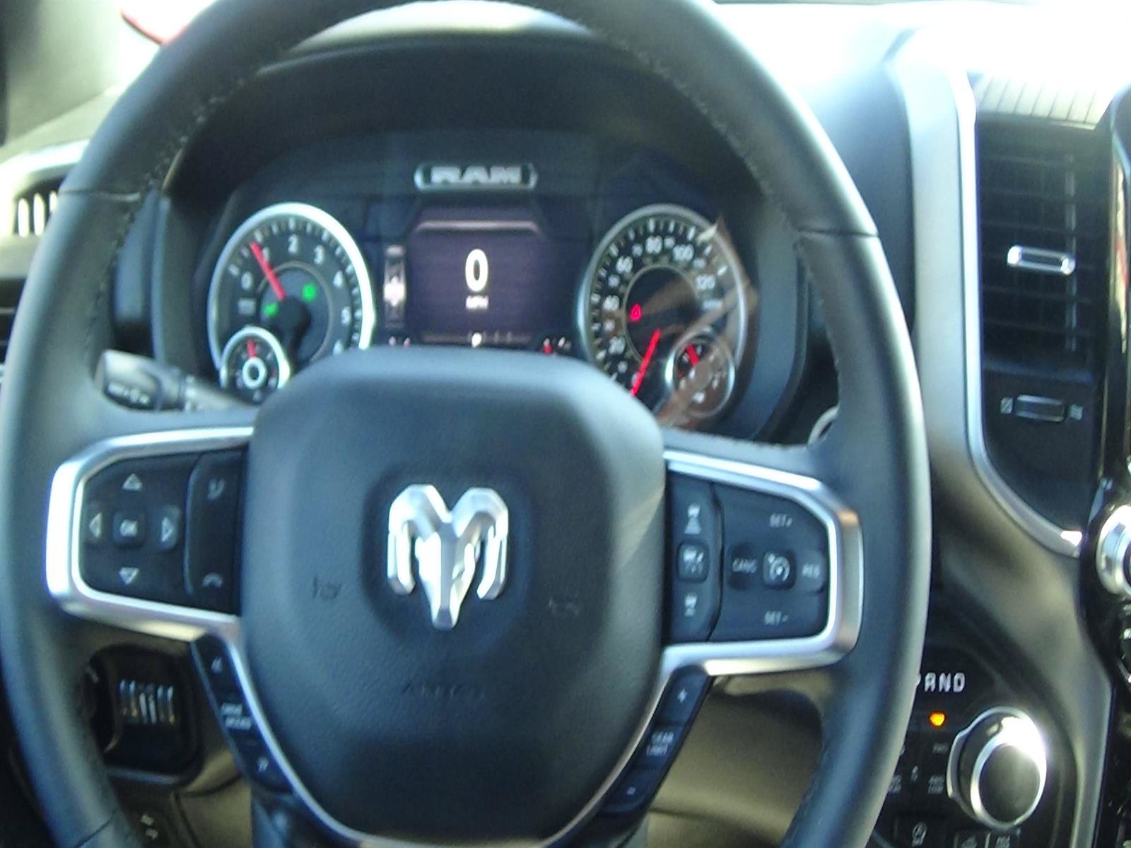 Used 2025 RAM 1500 Big Horn AWD/4WD image 23