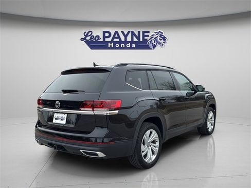 Used 2021 Volkswagen Atlas SE w/ Towing Package image 10