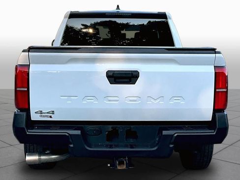 Certified 2025 Toyota Tacoma SR AWD/4WD image 5