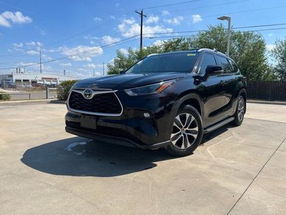 Used 2022 Toyota Highlander XLE