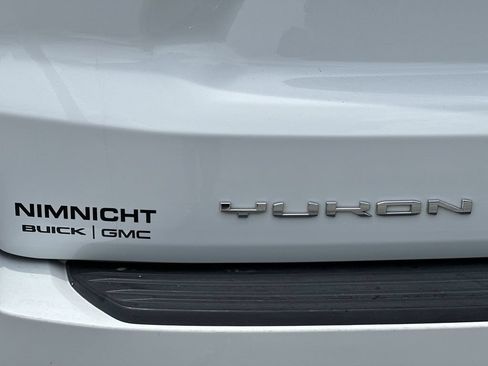 Certified 2025 GMC Yukon XL Denali AWD/4WD image 30