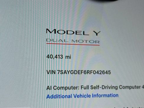 Used 2024 Tesla Model Y Performance AWD/4WD image 4