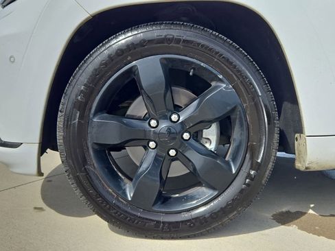 Used 2016 Jeep Grand Cherokee High Altitude image 13