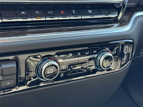 New 2026 GMC Sierra 1500 SLE image 20