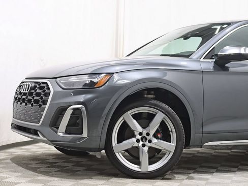 Used 2024 Audi SQ5 Premium w/ 21" Wheel Package AWD/4WD image 2