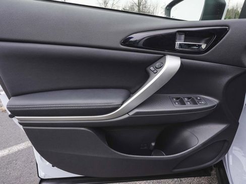 New 2026 Mitsubishi Eclipse Cross SEL image 9