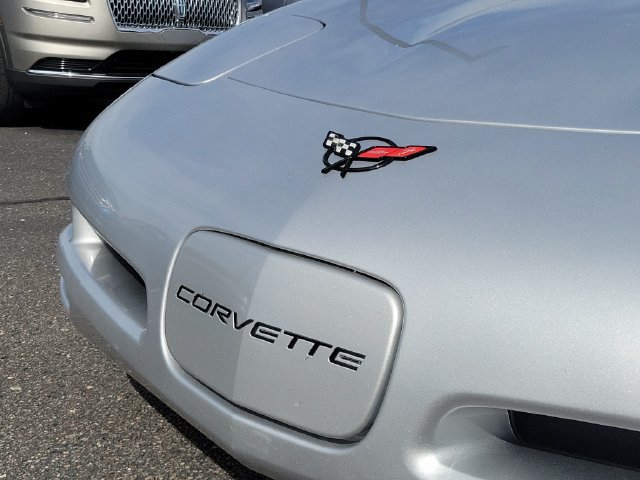 Used 2002 Chevrolet Corvette Convertible w/ Preferred Equipment Group2 RWD image 21