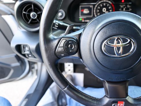 Used 2024 Toyota GR86 Premium RWD image 19