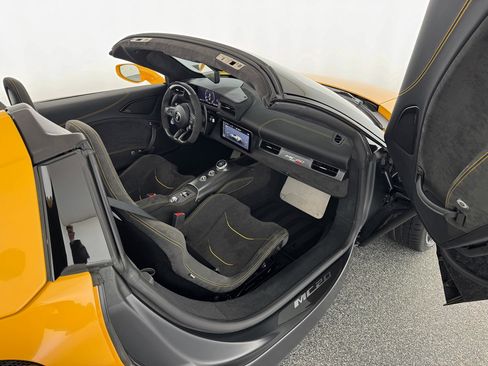 Used 2023 Maserati MC20 Spyder image 26