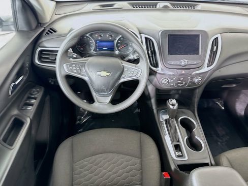 Used 2021 Chevrolet Equinox LT FWD image 3