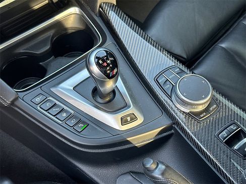 Used 2020 BMW M4 Convertible w/ Executive Package image 7