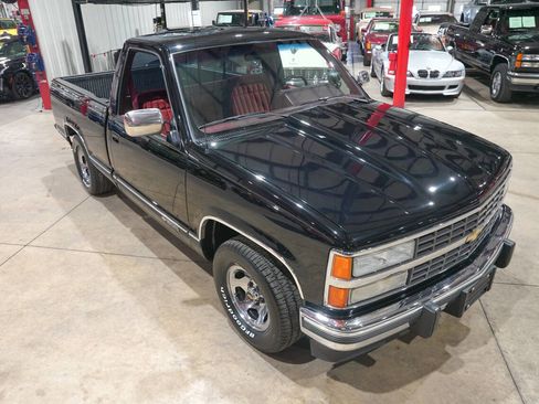 Used 1990 Chevrolet Silverado 1500 2WD Regular Cab image 14