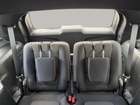 Used 2019 Ford Explorer XLT FWD image 16