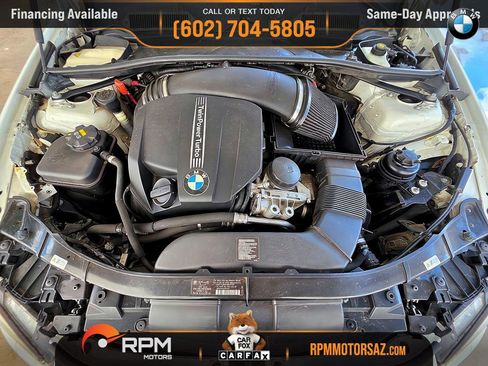 Used 2013 BMW 335i Convertible image 28