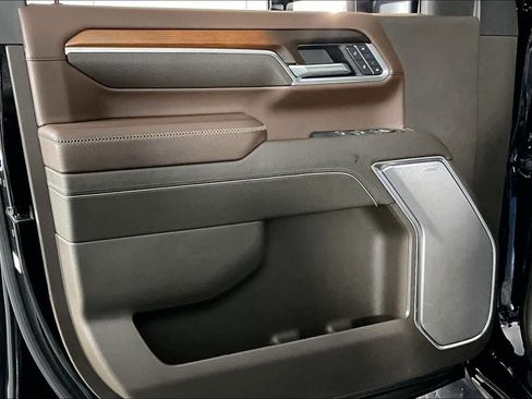 Certified 2025 GMC Sierra 3500 Denali w/ Denali Reserve Package image 20