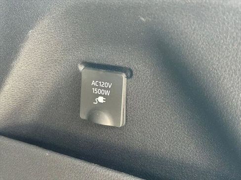 Certified 2026 Toyota Sienna XSE image 15