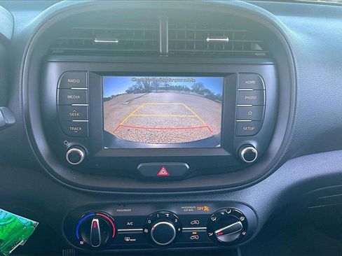 Used 2020 Kia Soul S image 23