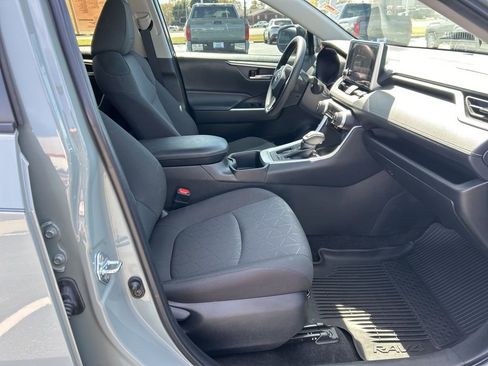 Used 2023 Toyota RAV4 XLE w/ Convenience Package image 21