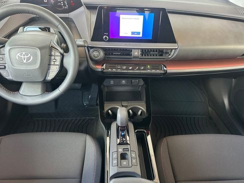 New 2027 Toyota Prius Plug-In Hybrid FWD image 20