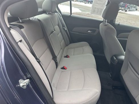 Used 2014 Chevrolet Cruze LT image 27