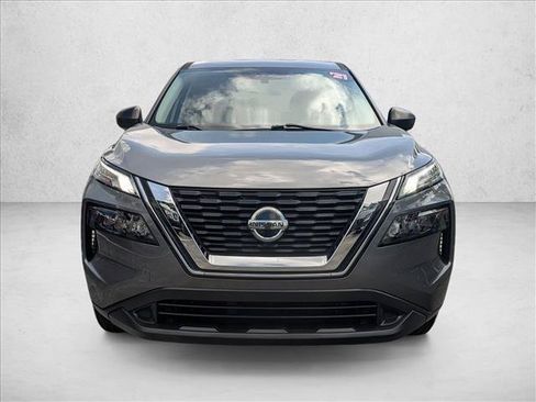 Used 2021 Nissan Rogue S FWD image 2