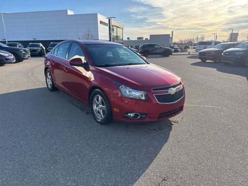 Used 2013 Chevrolet Cruze LT w/ All-Star Edition image 3