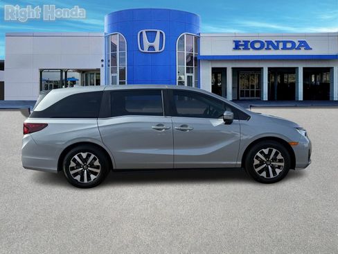 Certified 2025 Honda Odyssey EX-L image 8