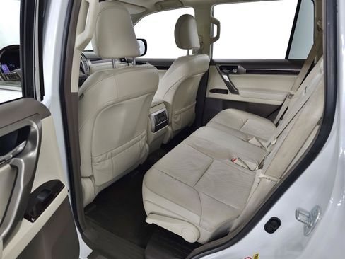 Used 2017 Lexus GX 460 Premium w/ Premium Package AWD/4WD image 26