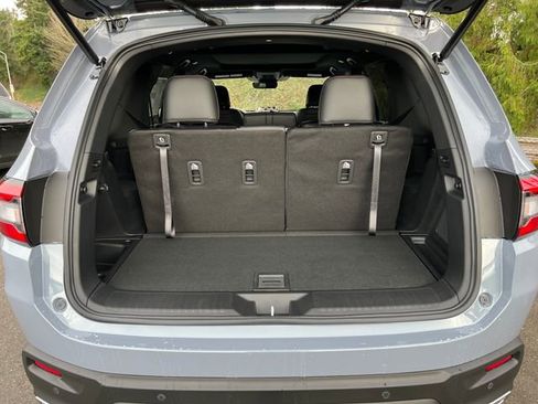 New 2025 Honda Pilot Black Edition image 15