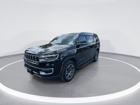 Used 2022 Jeep Wagoneer Series III AWD/4WD image 7