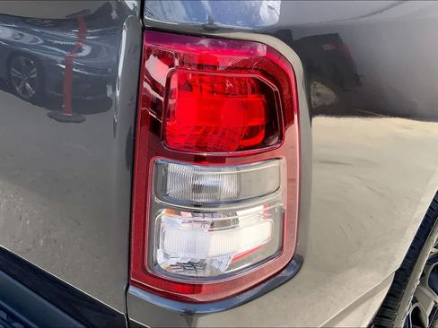 Used 2020 RAM 1500 Big Horn RWD image 32