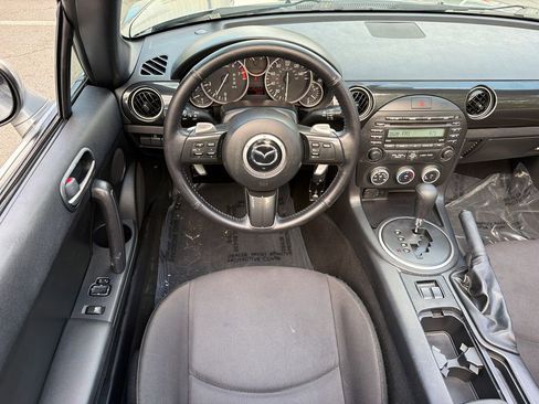 Used 2013 MAZDA MX-5 Miata Sport RWD image 16