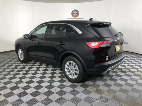 Used 2022 Ford Escape SE w/ Cold Weather Package AWD/4WD image 18