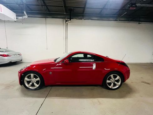 Used 2007 Nissan 350Z Enthusiast w/ Cargo Convenience Pkg image 5