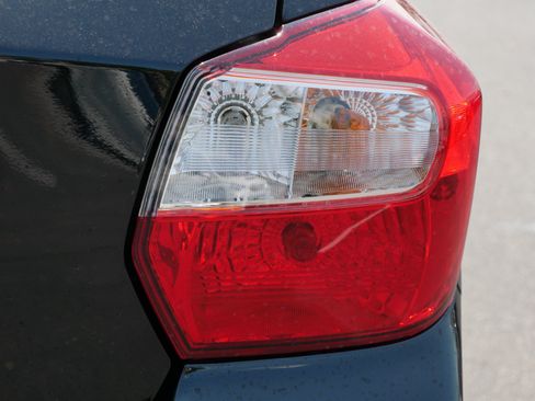 Used 2017 Subaru Crosstrek 2.0i Premium AWD/4WD image 17