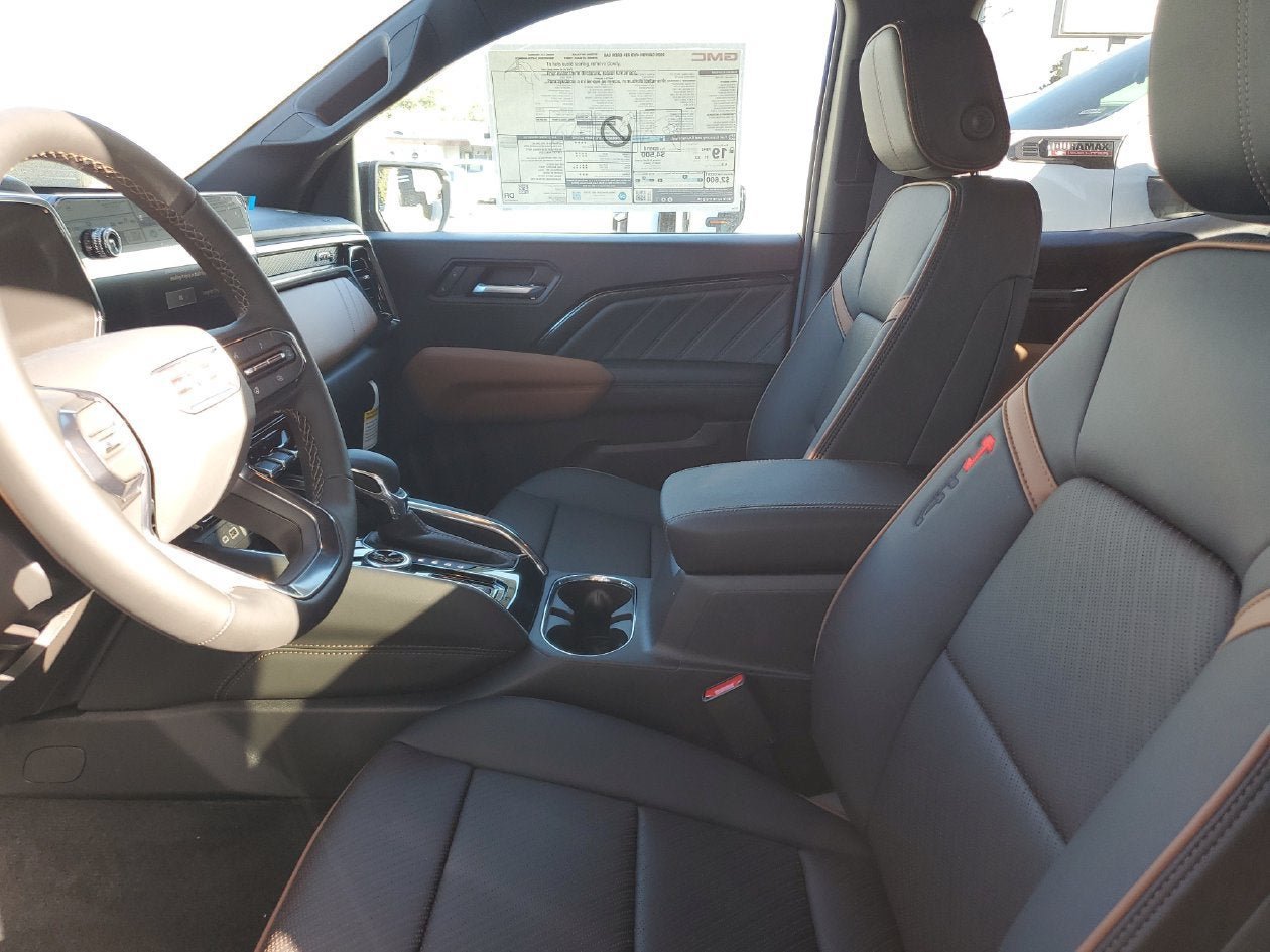 New 2026 GMC Canyon AT4 w/ AT4 Premium Package AWD/4WD image 19
