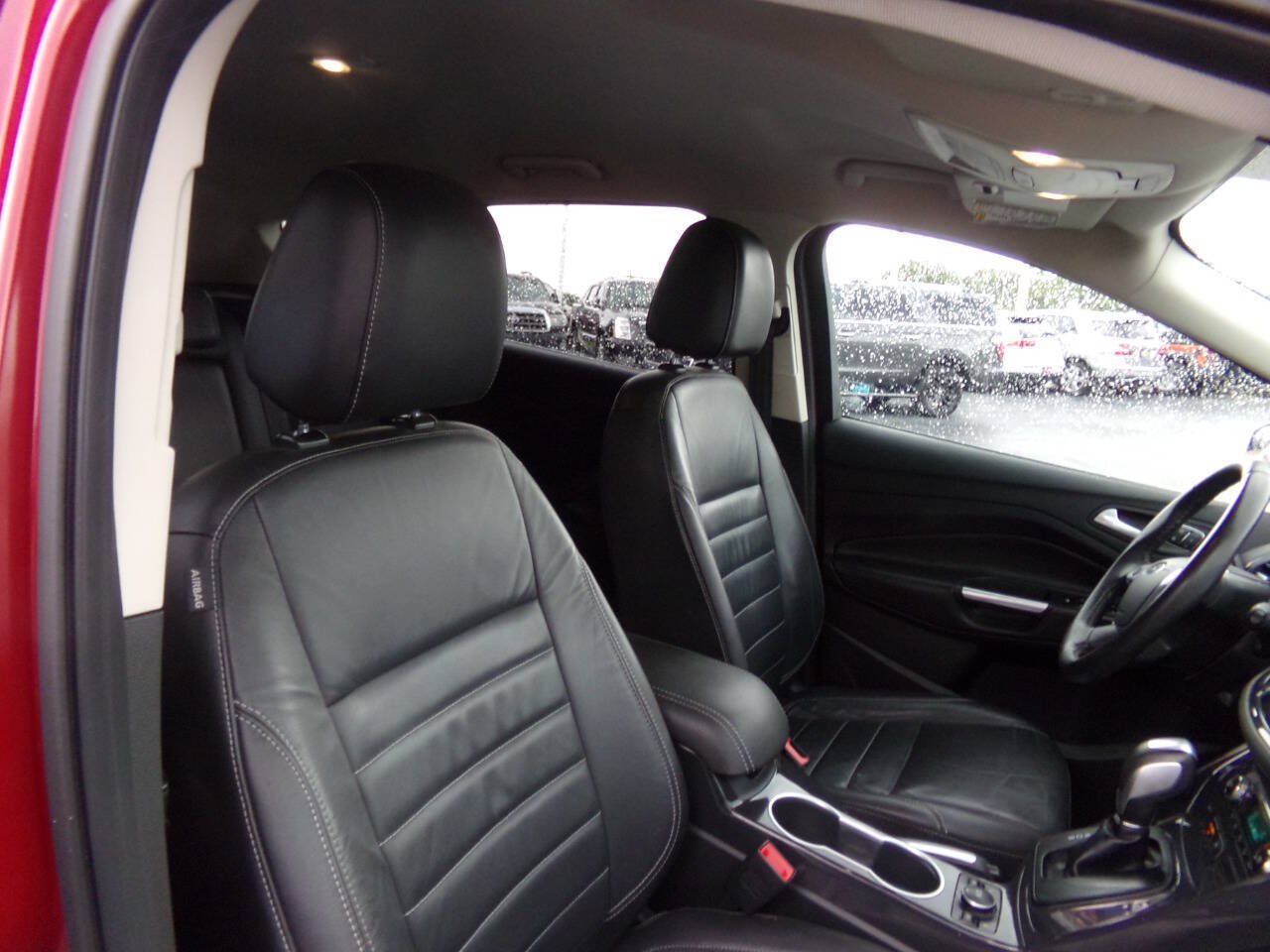 Used 2016 Ford Escape Titanium AWD/4WD image 27