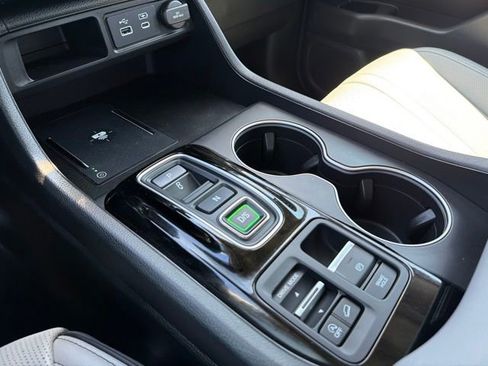 Certified 2025 Honda Pilot Elite image 34