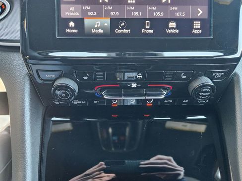 Used 2024 Jeep Grand Cherokee L Altitude image 35