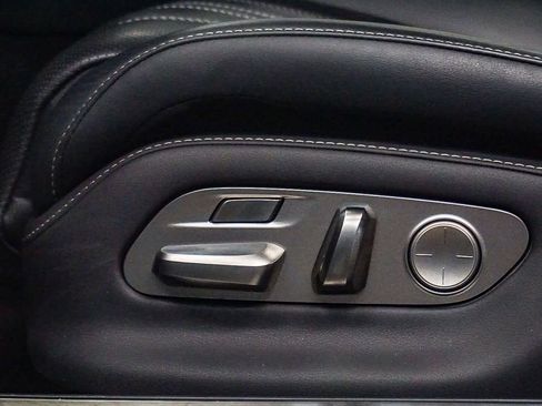 Used 2022 Lexus LS 500 image 21