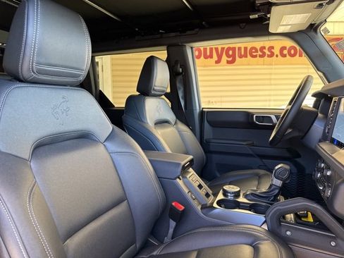 New 2025 Ford Bronco Badlands image 28