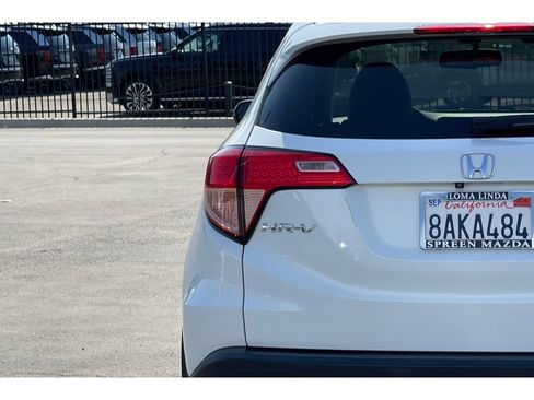 Used 2018 Honda HR-V EX-L image 48