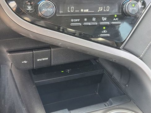 Used 2024 Toyota Camry XSE FWD image 19