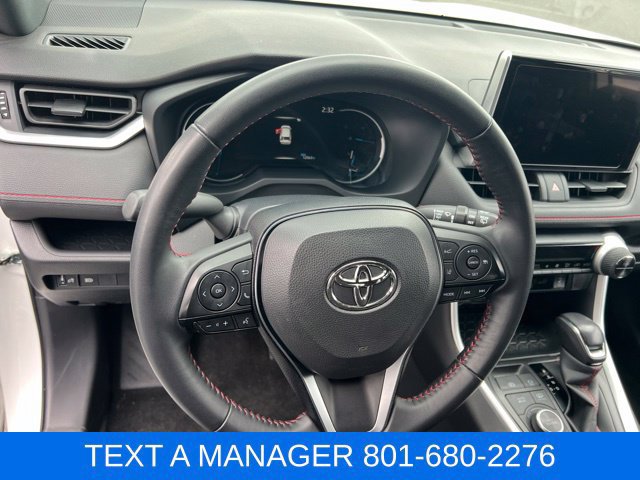 Used 2025 Toyota RAV4 SE AWD/4WD image 24