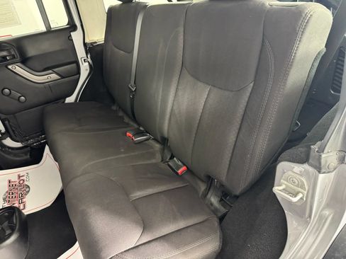 Used 2014 Jeep Wrangler Unlimited Sport AWD/4WD image 30