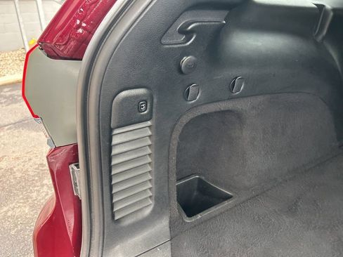 Used 2018 Jeep Grand Cherokee Limited image 41