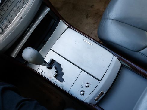 Used 2008 Toyota Avalon Limited image 38